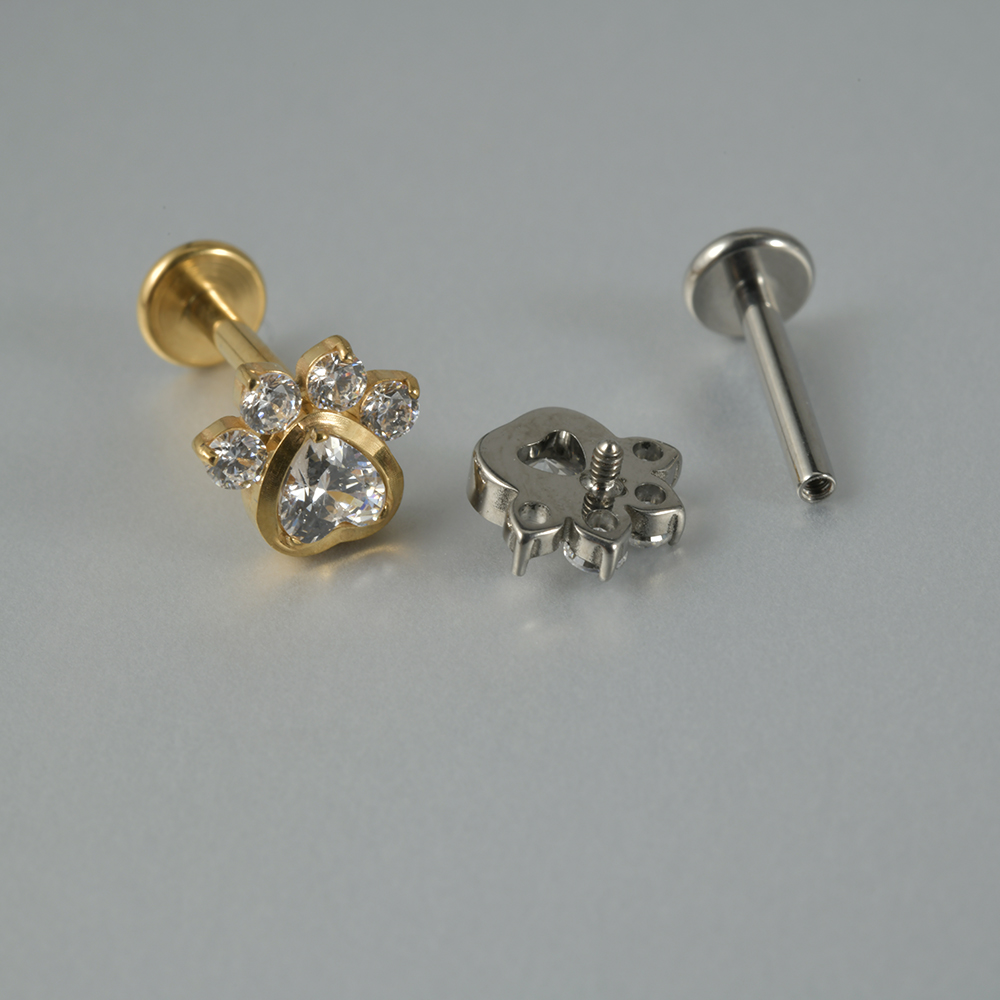 1PC Zircon G23 Solid Titanium  - Cluster Stud Ear 评论和价格