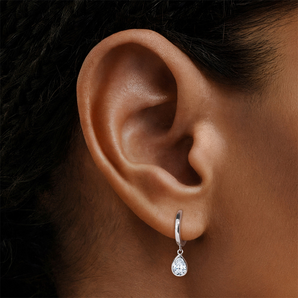 KOJ 1PC Sparkling Moissanite H - Body Jewelry Ear Piercing 评论和价格