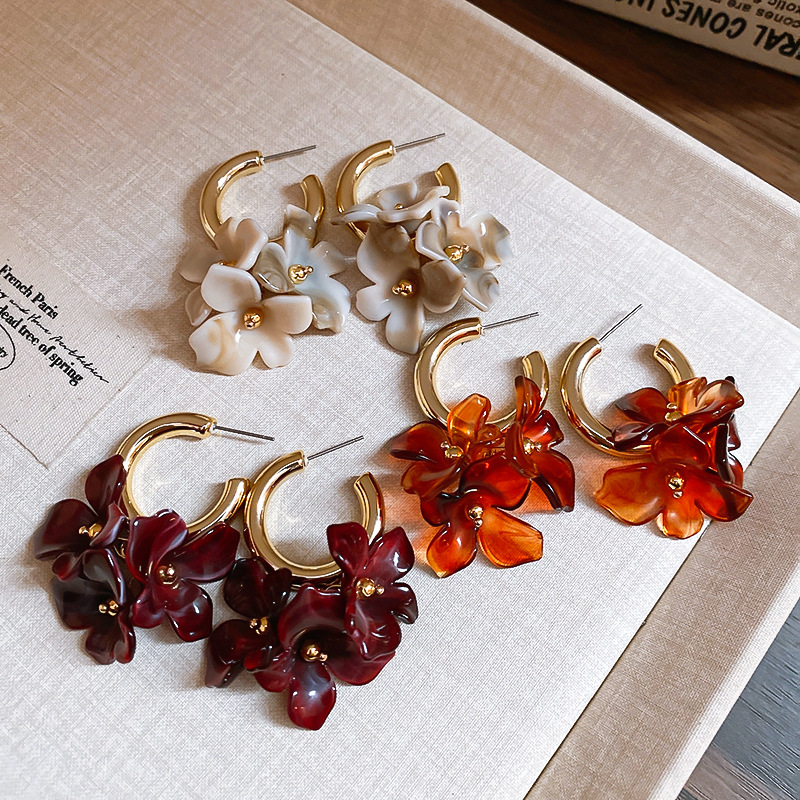 Maillard Flower Clusters Drop  - Cluster Stud Ear 评论和价格