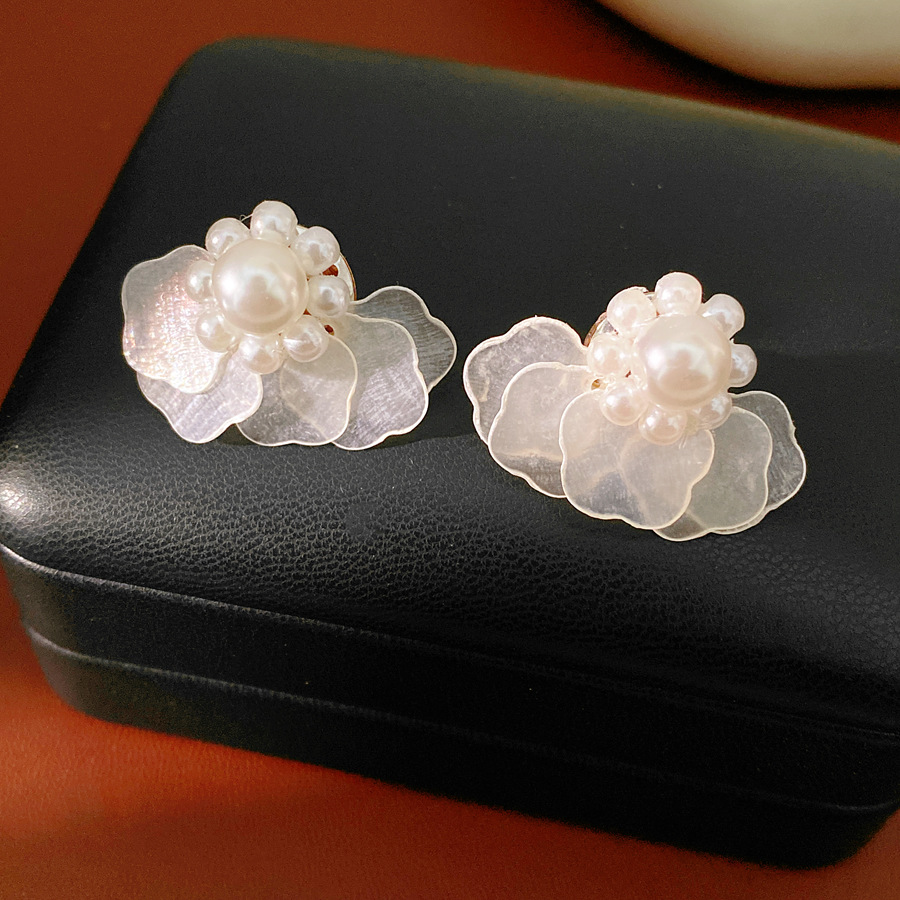Layered Star-shaped Shell Stud - Cluster Stud Ear 评论和价格