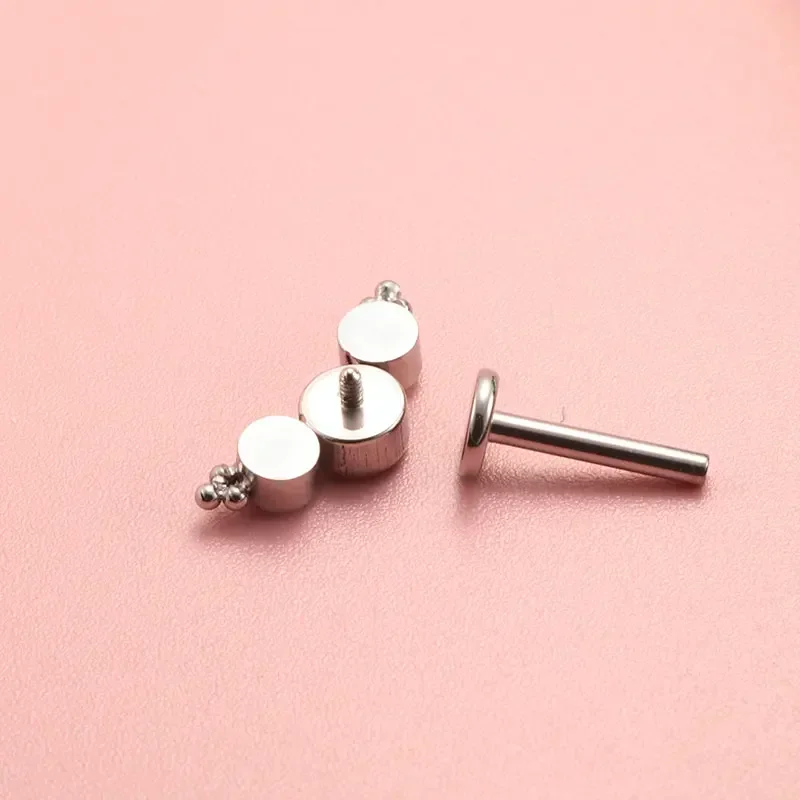 ASTM F136 Titanium Piercing 16 - Cluster Stud Ear 评论和价格